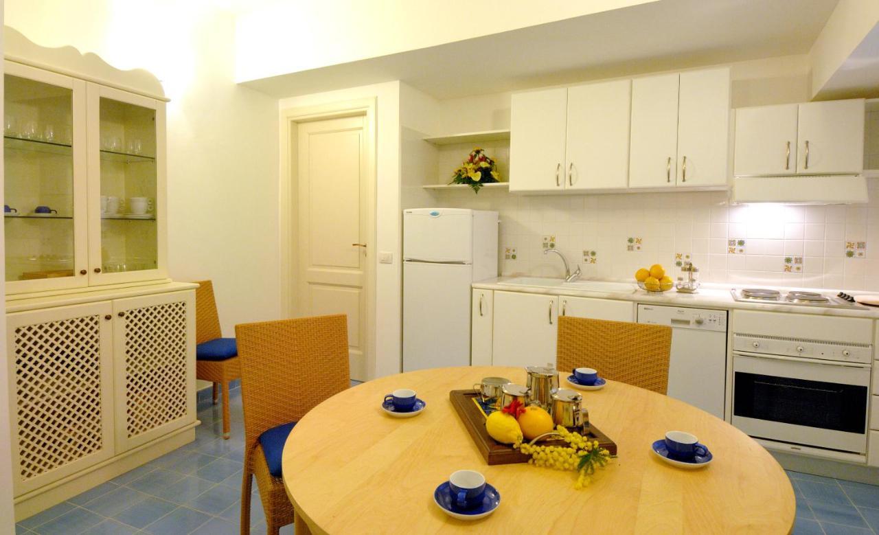 Aurora Residence Amalfi Luaran gambar